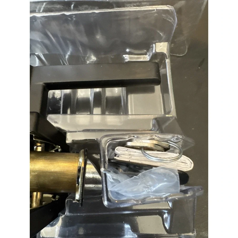 Defiant Tonebridge Matte Black Keyed‎ Entry Door Lever 1009 429 108